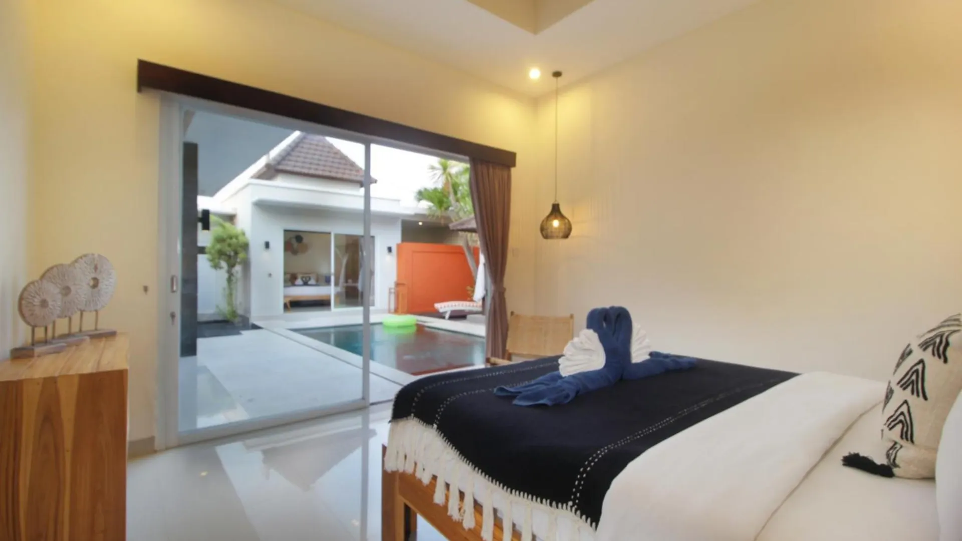 3Bedroom Tropical Villa Zya Seminyak Indonesia