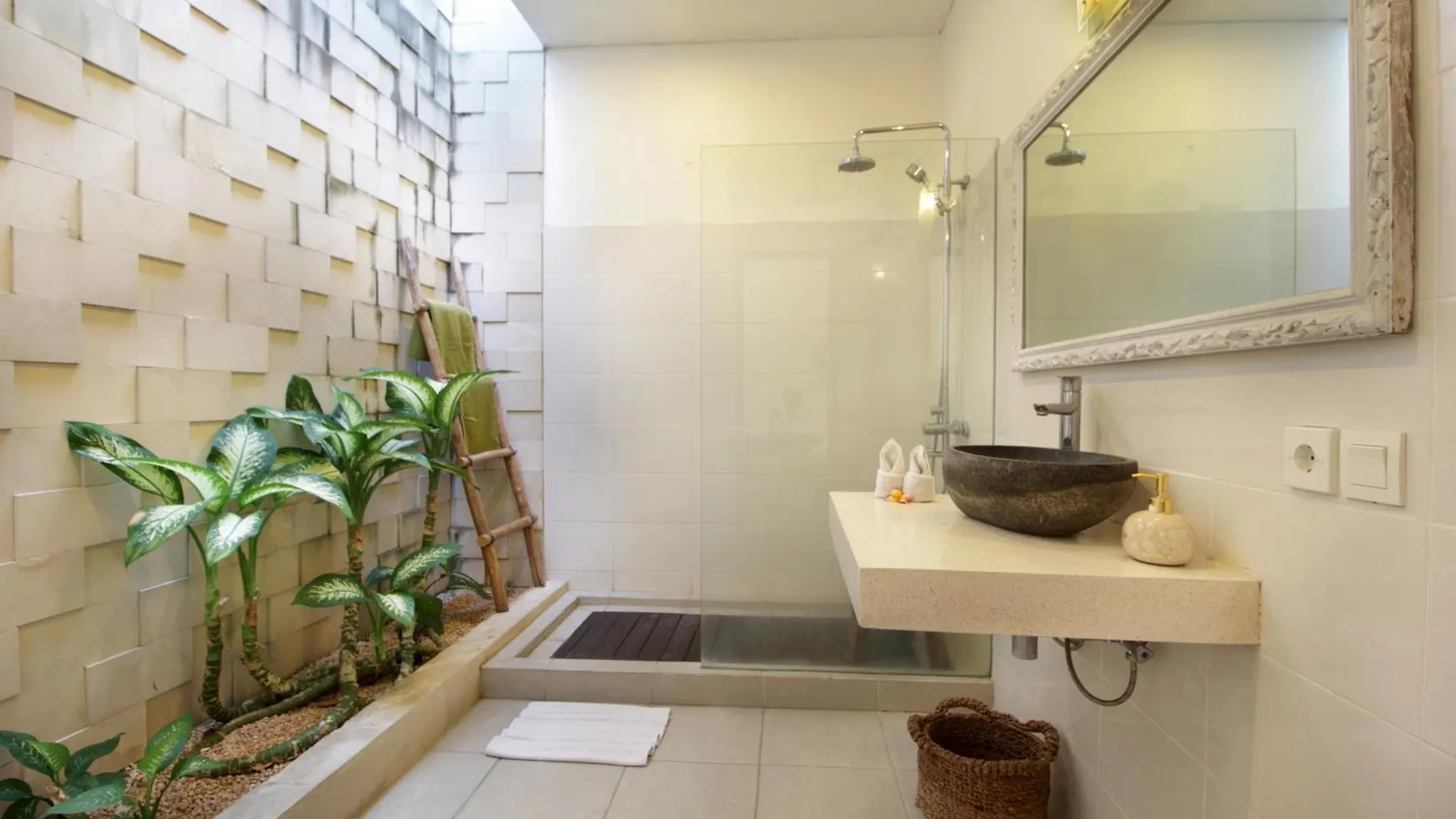 3Bedroom Tropical Villa Zya Seminyak